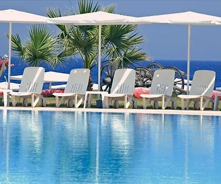 Aquila & Club Kapheros 4*